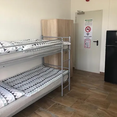 City Best Hostel Fuer Monteure Appartement
